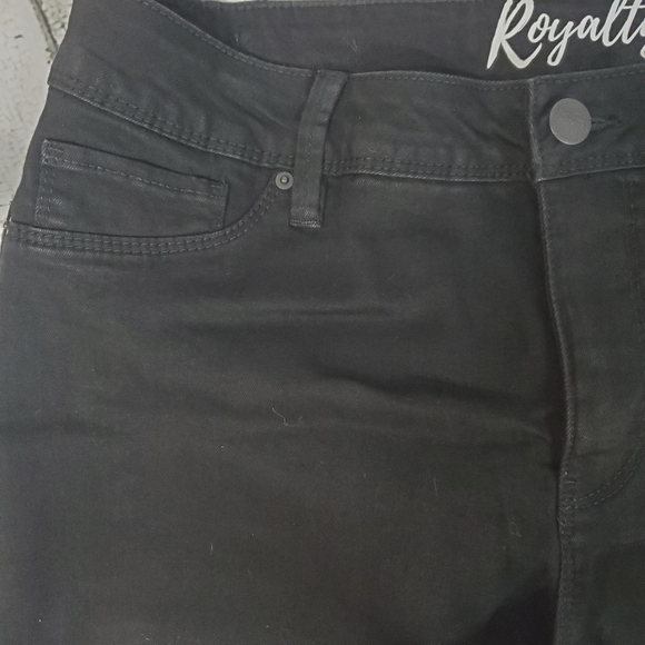 Royalty For Me Black High Rise Cuffed Ankle Jeans 16W - Picture 9 of 13